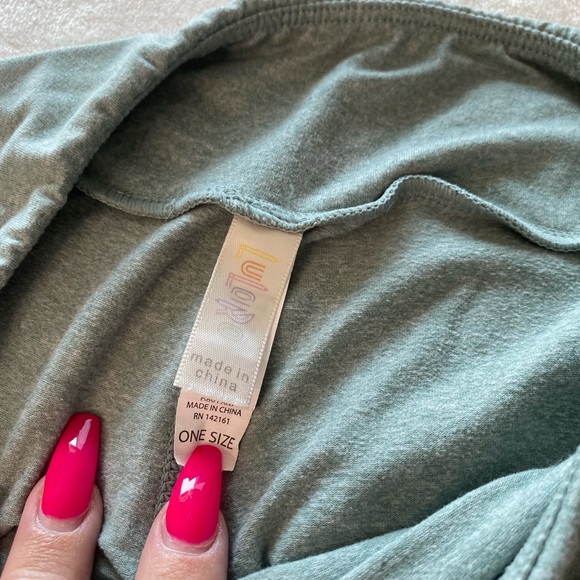 Set Of 2 OS Solid Heather Colored LuLaroe Leggings - Picture 8 of 16